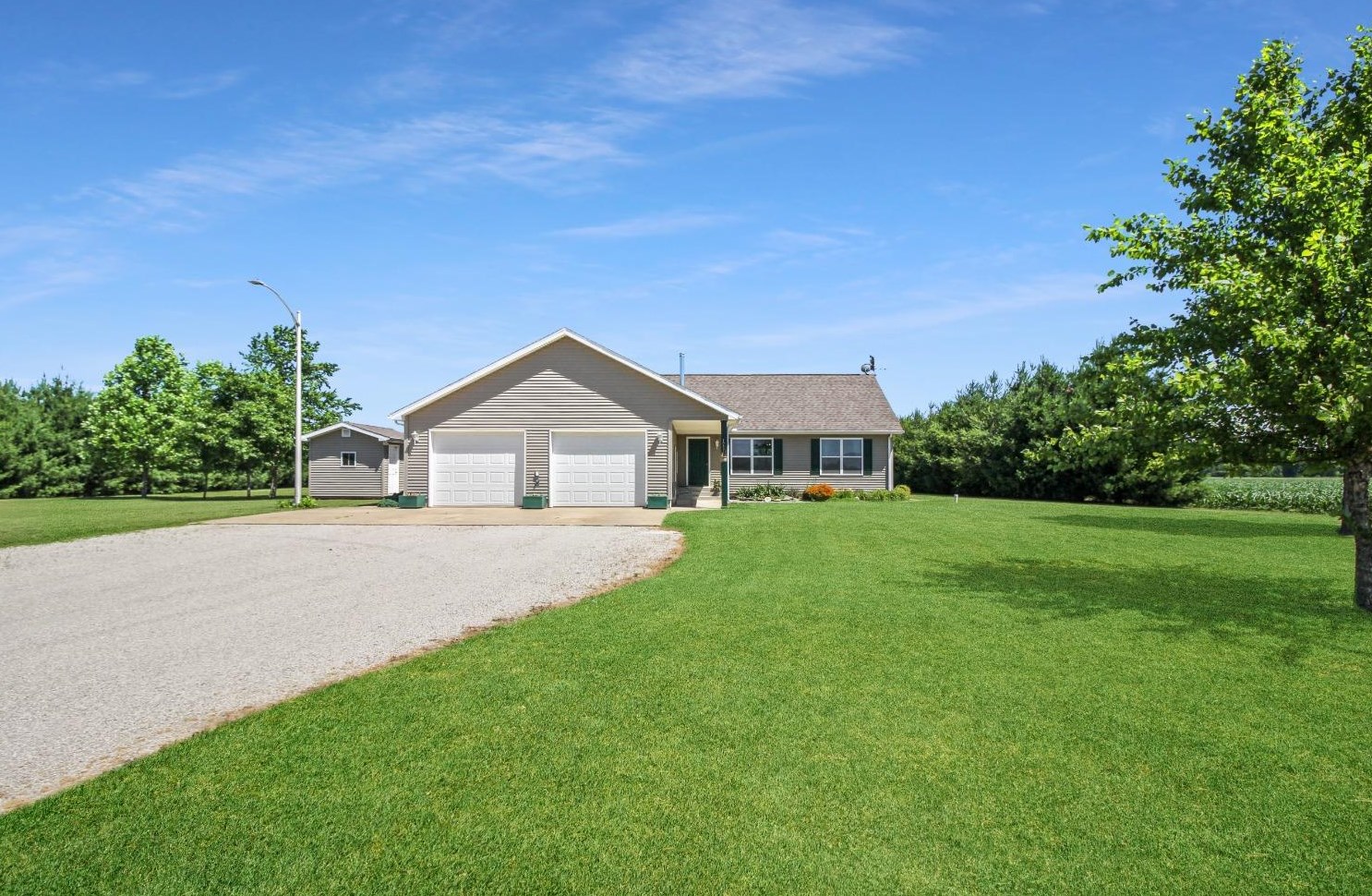 4269 900, Wellsboro, IN 46382-9552