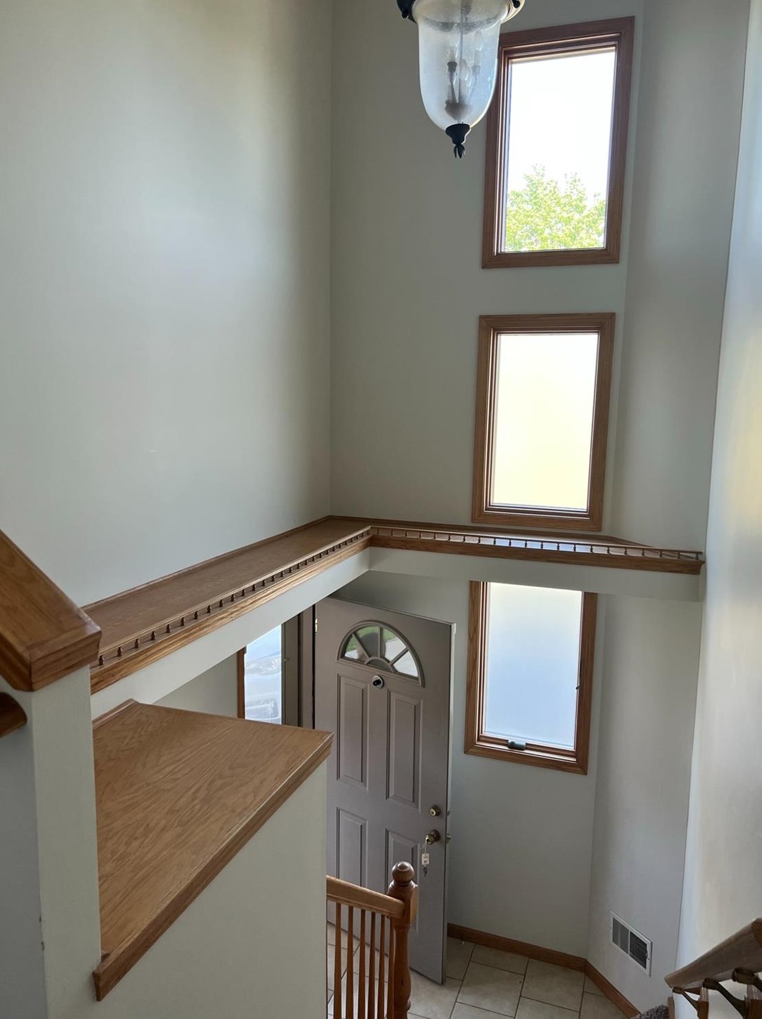 1327 Wright Dr, Crown Point, IN 46307