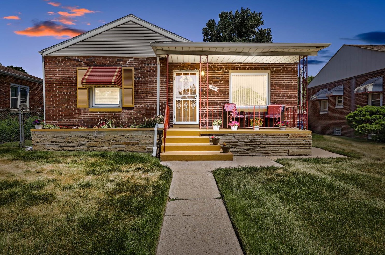 1338 W 35th Ave, Gary, IN 46408