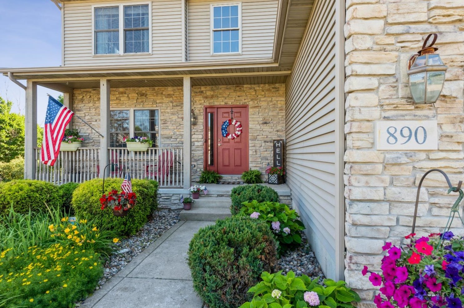 890 London Ln, Valpo, IN 46383