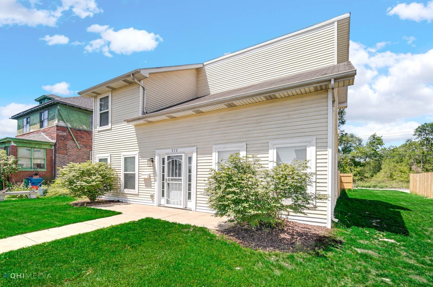 572 Jefferson St, Gary, IN 46402