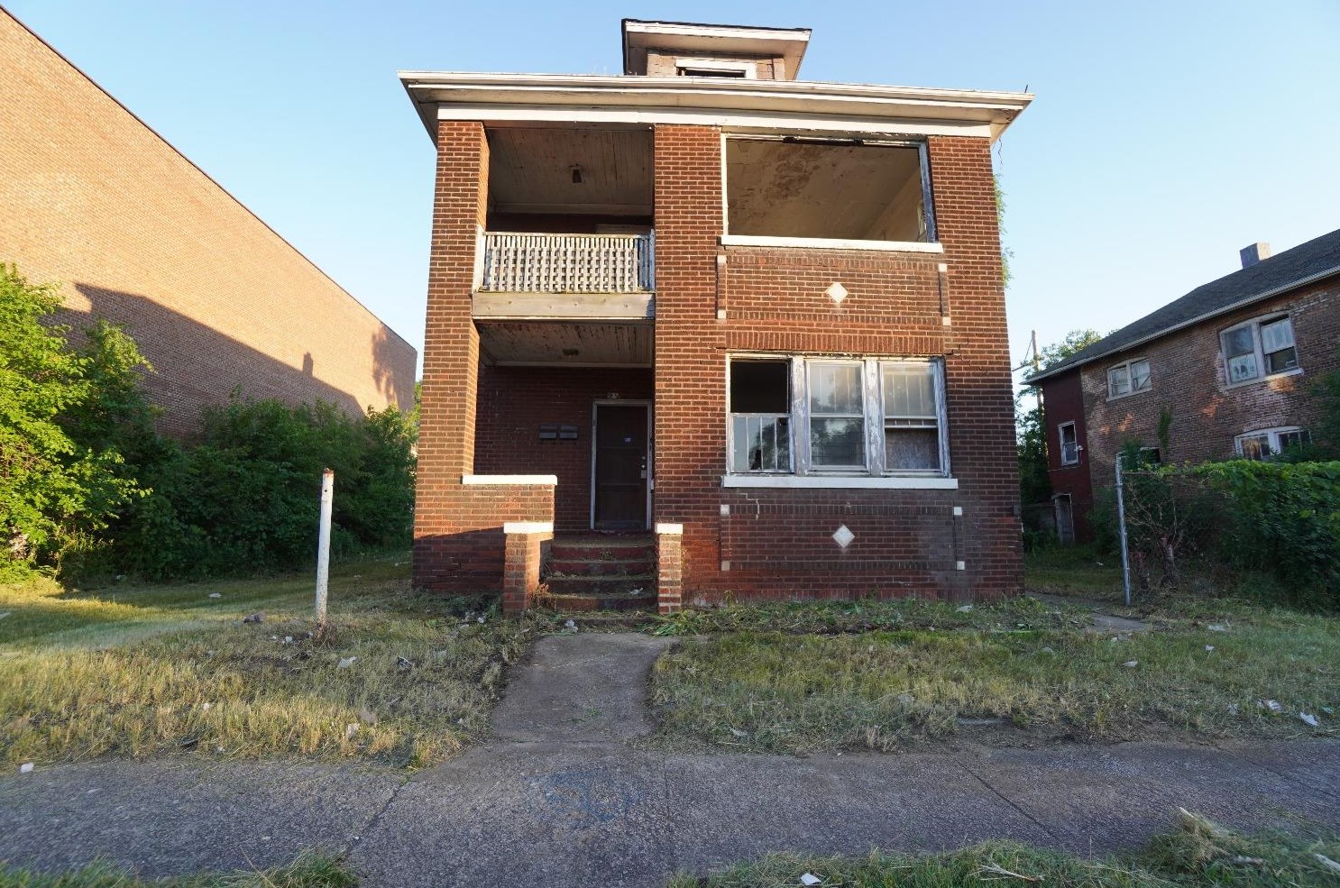 917 W 11th Ave, Gary, IN 46402
