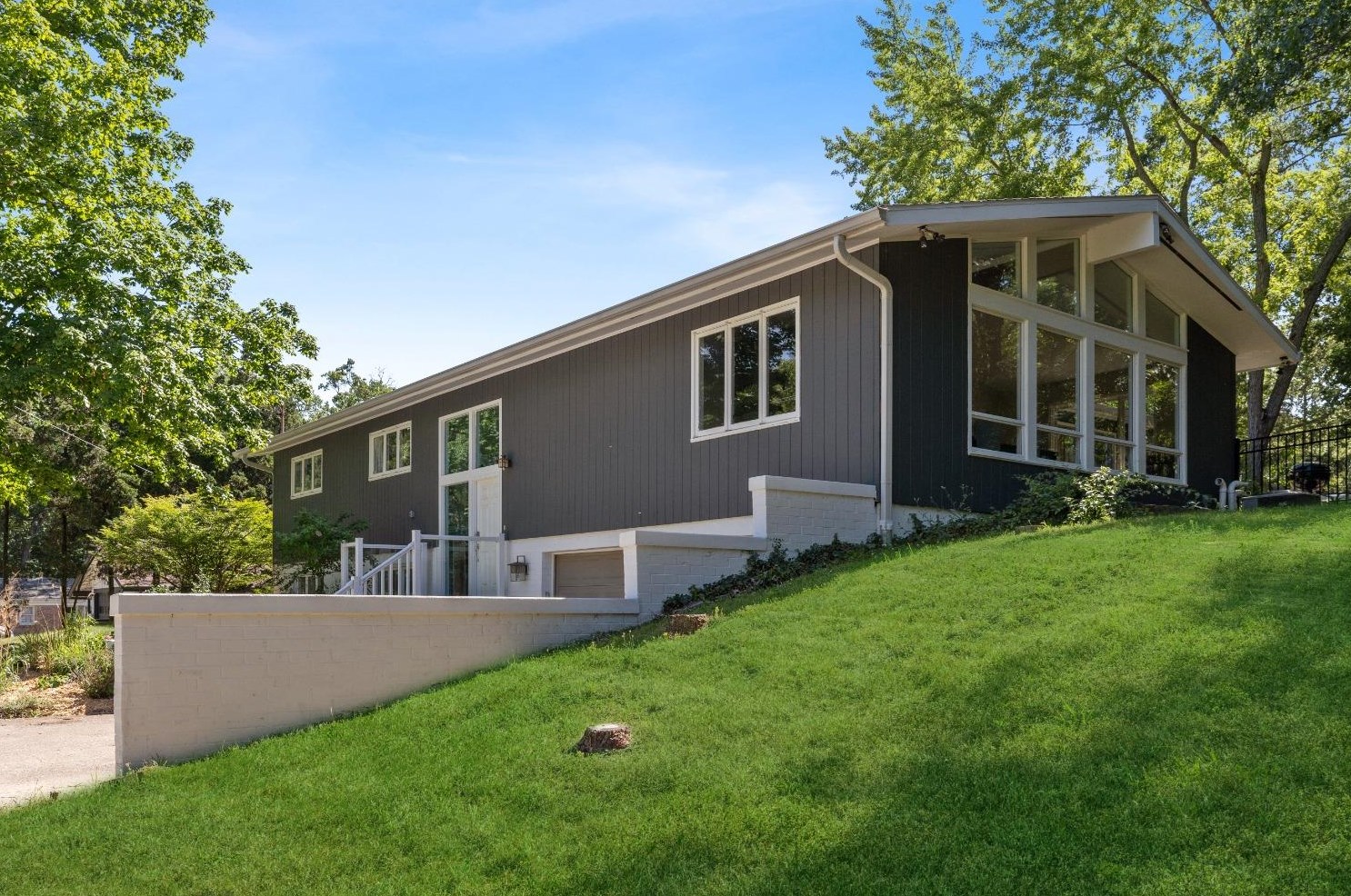 3022 Mayfield Way, Michigan City, IN 46360-1786