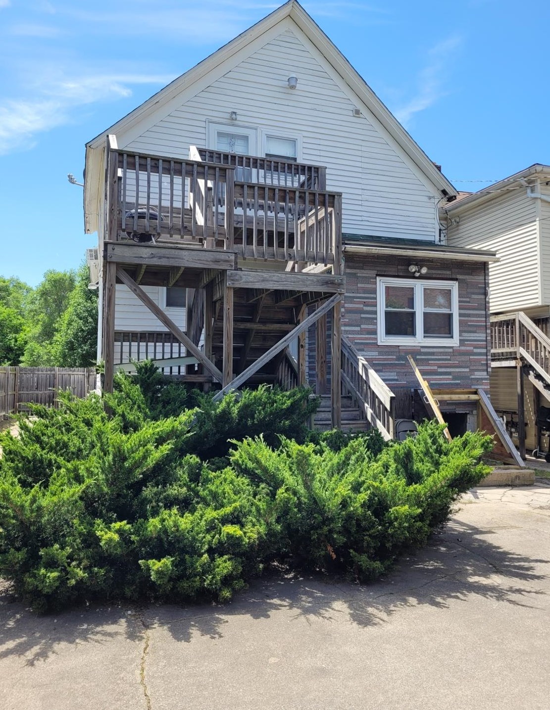 1209 Roosevelt Pl, Gary, IN 46404