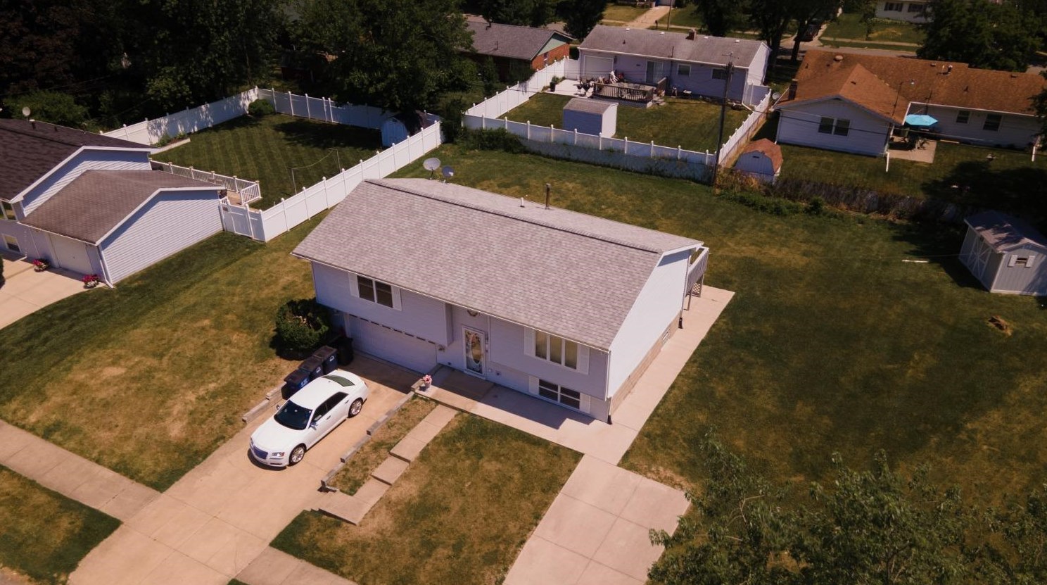 120 Glencove Dr, Michigan City, IN 46360