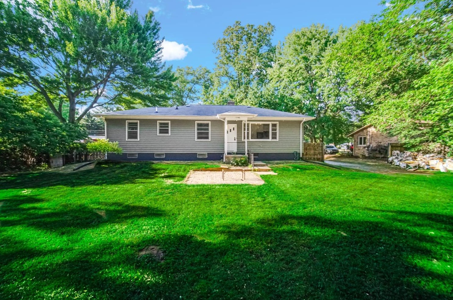 1913 Coolspring Ave, Michigan City IN 46360-6405 exterior