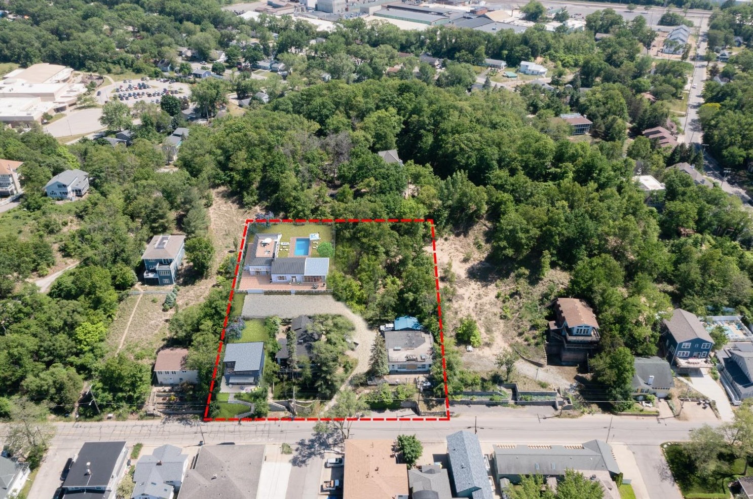 601 Lake Shore Dr, Michigan City, IN 46360