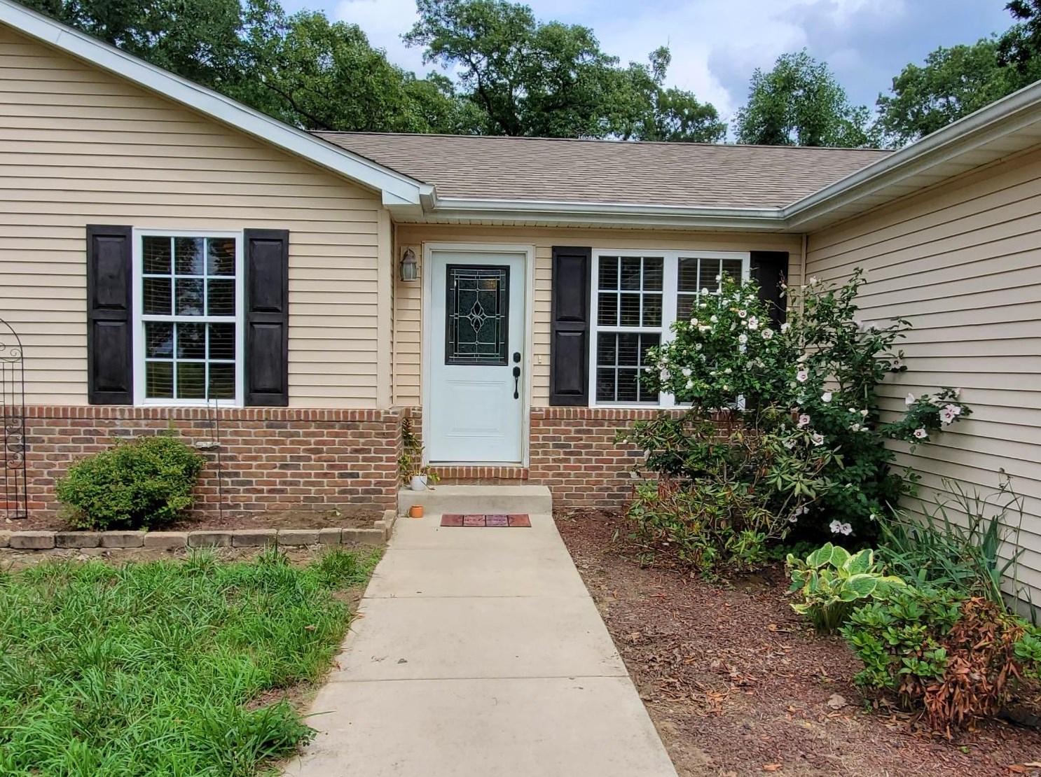 10445 Chevette Dr, Wheatfield, IN 46392