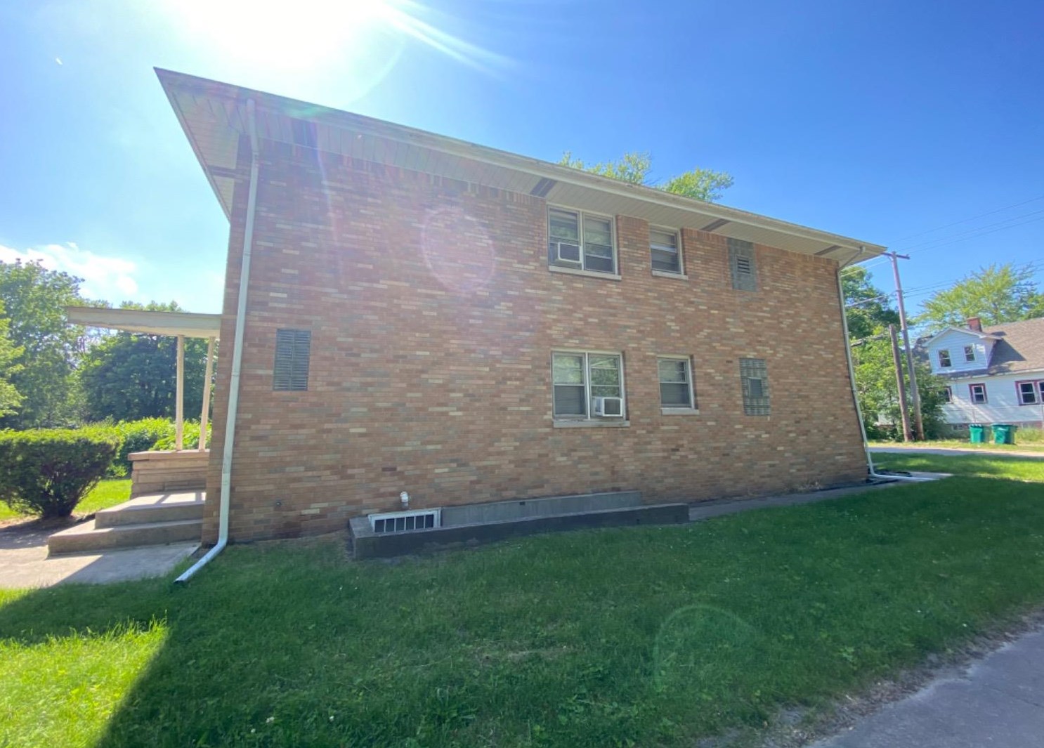 432 E 43rd Ave, Gary, IN 46409