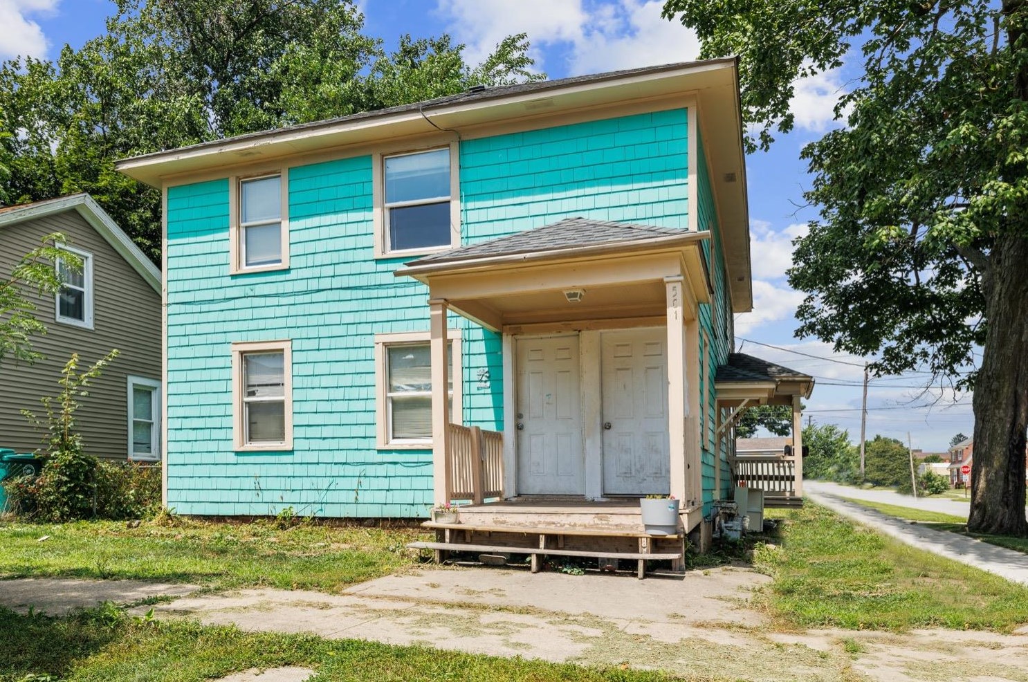 501 Maple Ave, La Porte IN  46350-4114 exterior