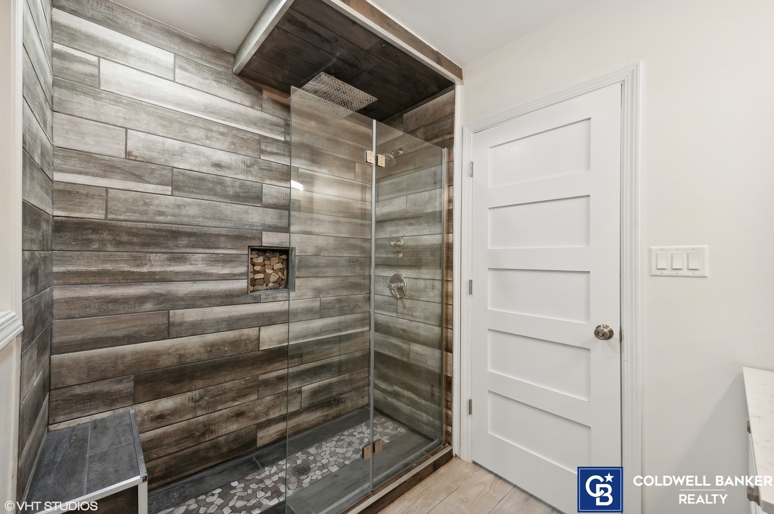 1577 375, Porter IN 46304-9202 exterior