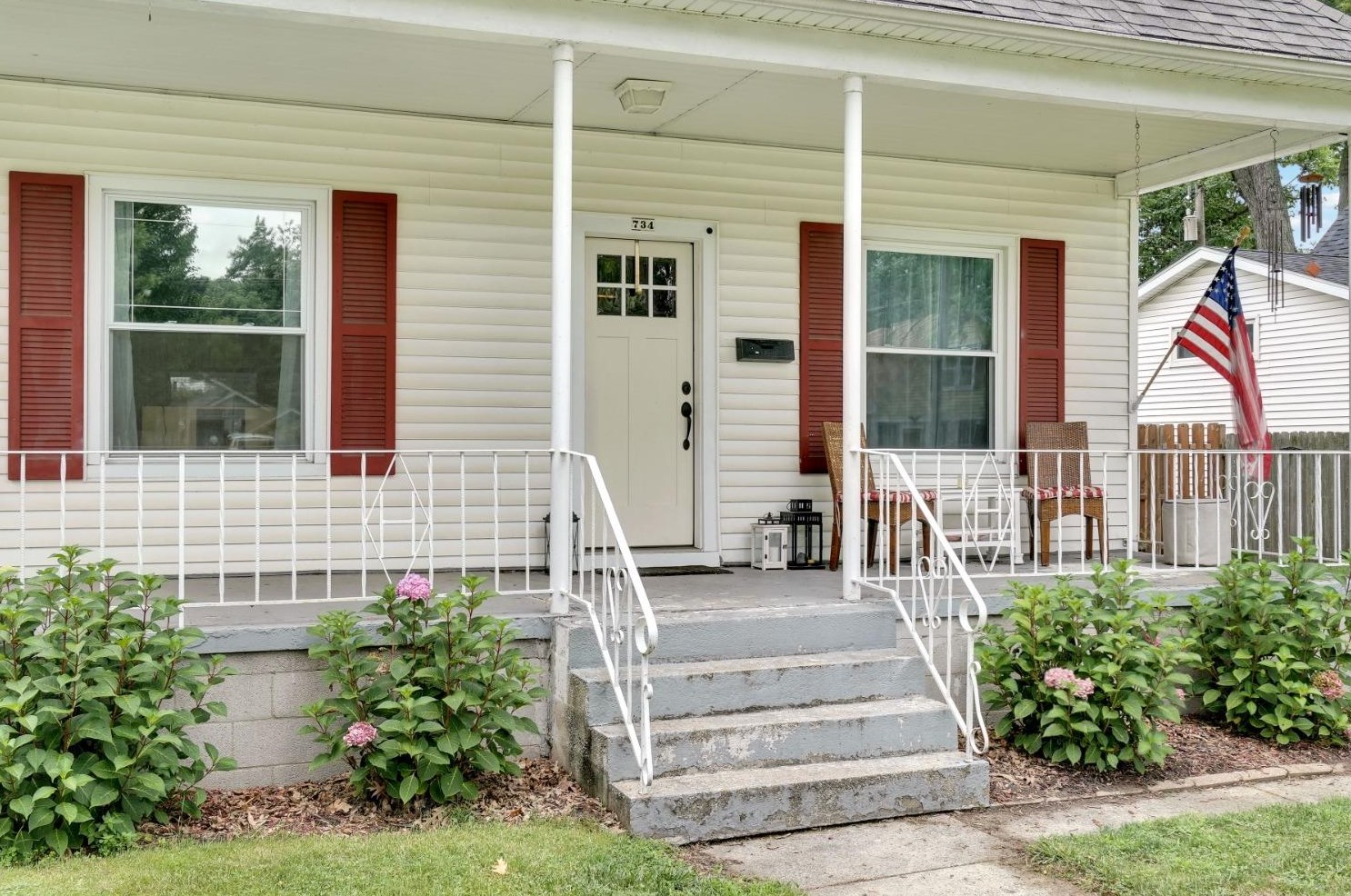 734 Lincoln St, Hobart, IN 46342