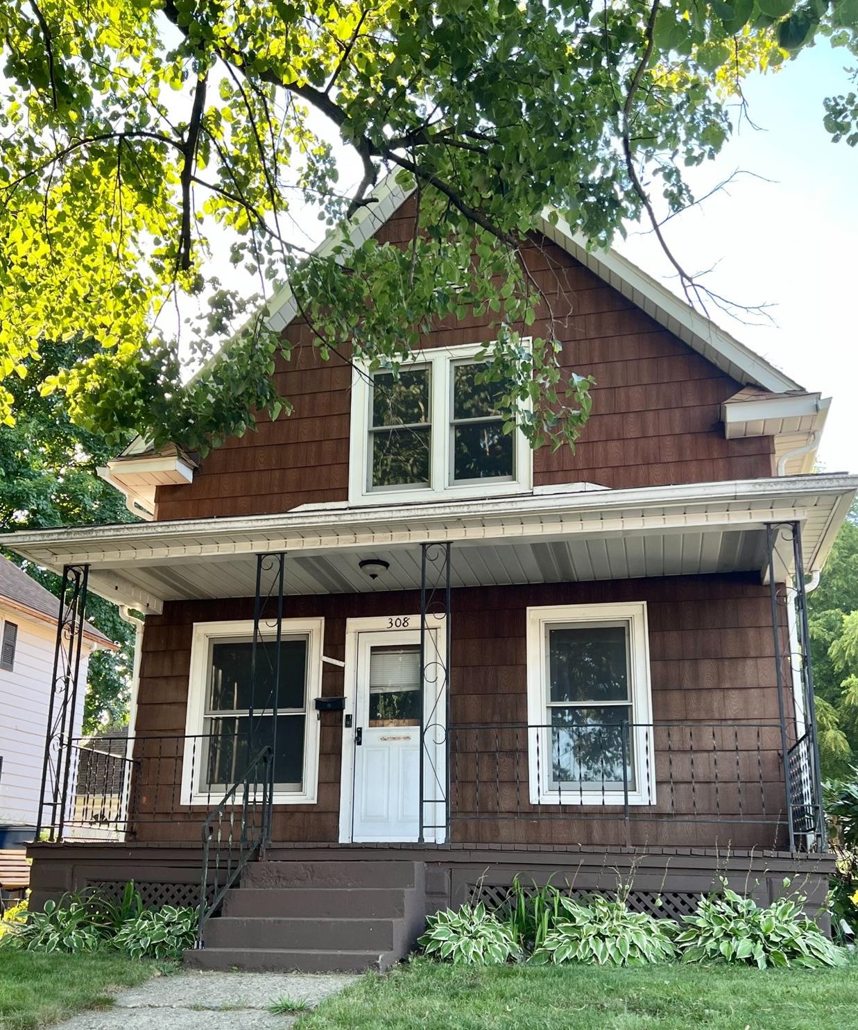 308 Roosevelt St, La Porte IN  46350-2570 exterior