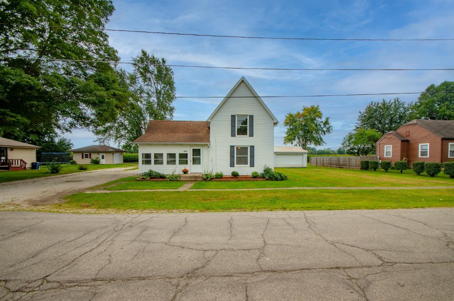312 Hamilton St, Wellsboro, IN 46382-9788