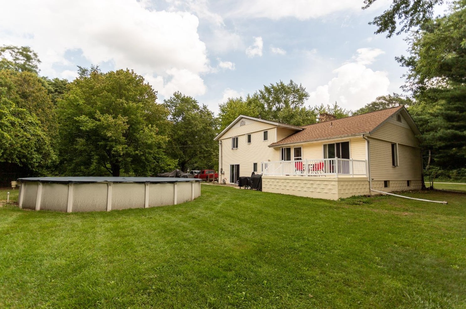 3476 Wozniak Rd, Michigan City, IN 46360-9288