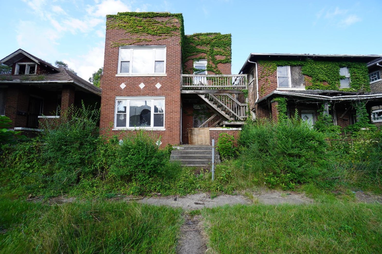 1346 Van Buren St, Gary, IN 46407
