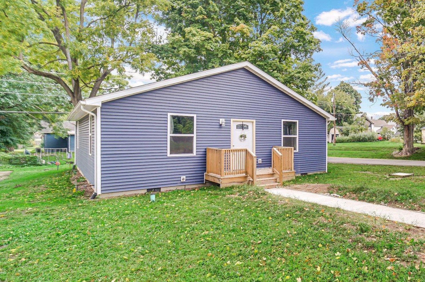 602 4th St, La Porte, IN 46350-4810