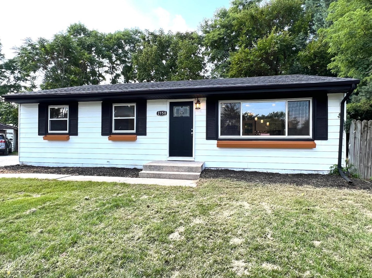 2150 Whippoorwill St, Portage, IN 46368-1643