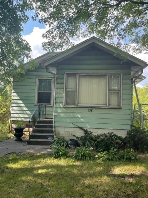 828 Vermont St, Gary, IN 46402