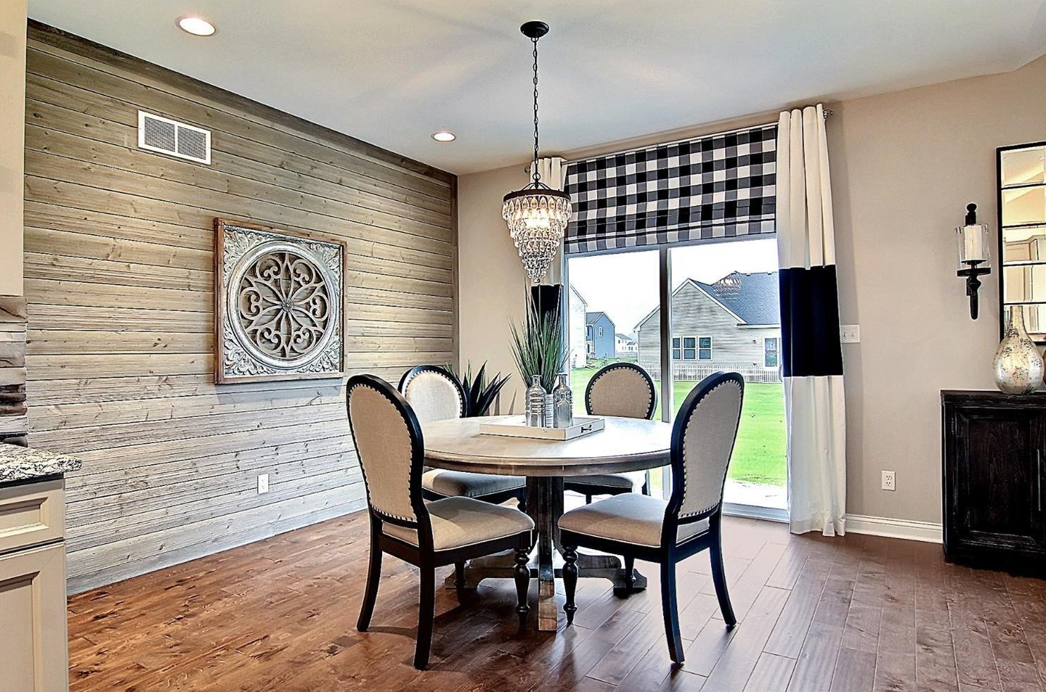 760 Medwin Way, Crown Point, IN 46307