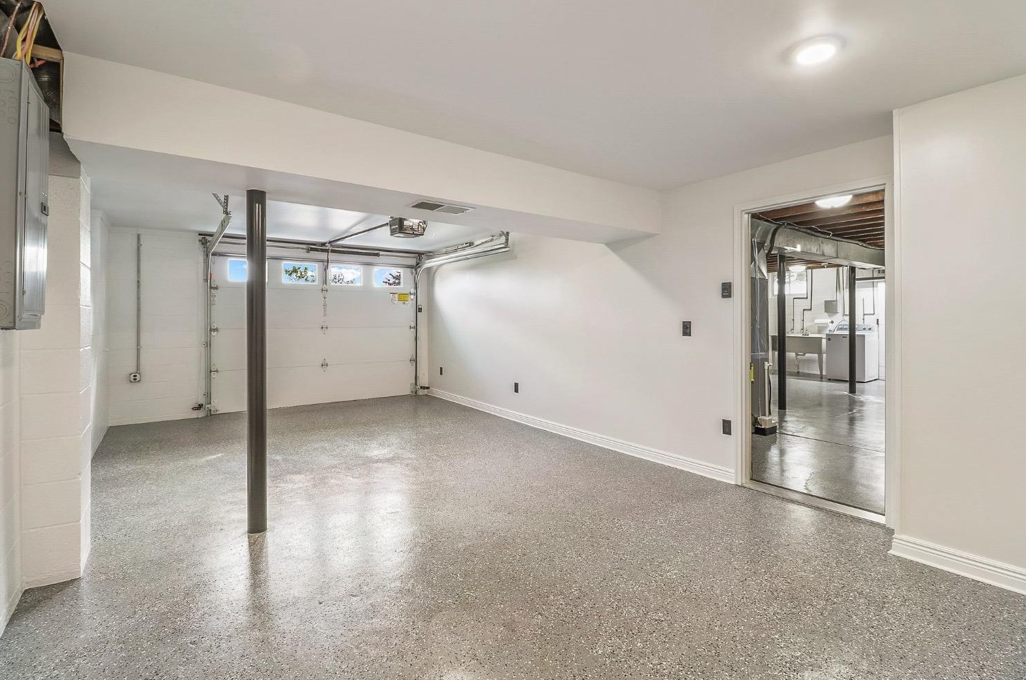 2802 300, La Porte IN 46350-8949 exterior