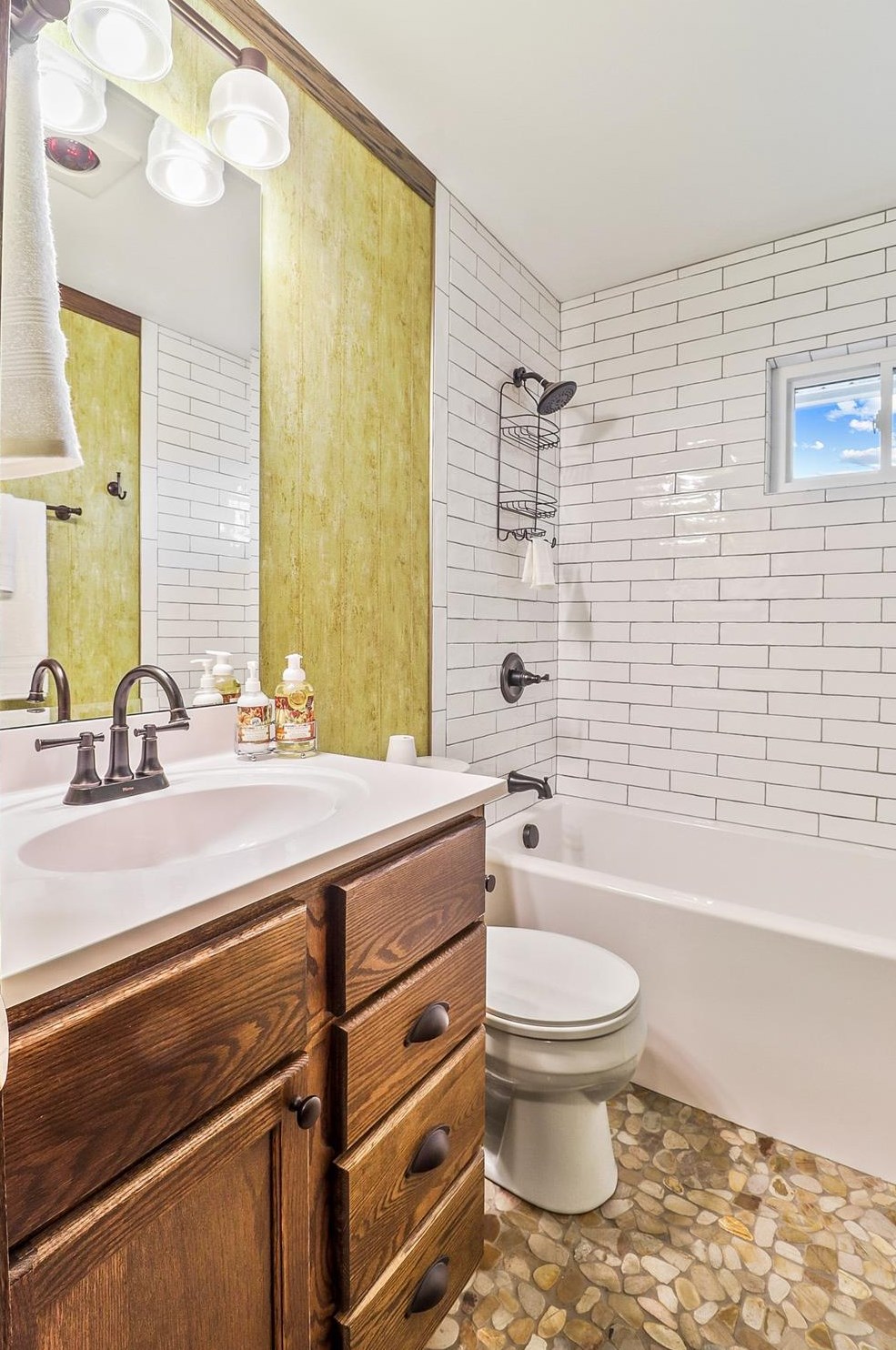 2802 300, La Porte IN 46350-8949 exterior