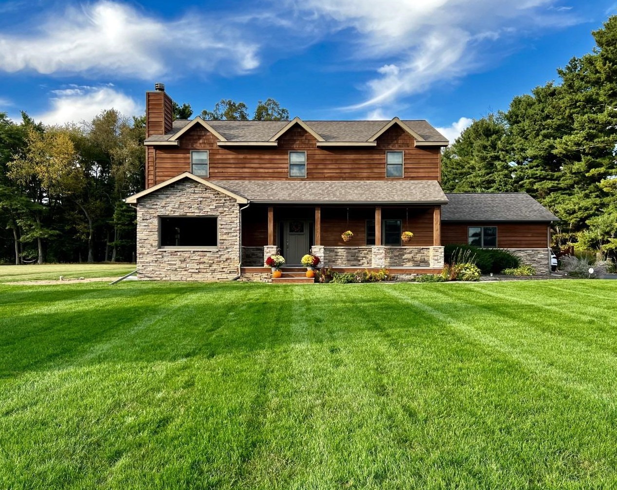 1203 Martinal Rd, Valpo, IN 46383