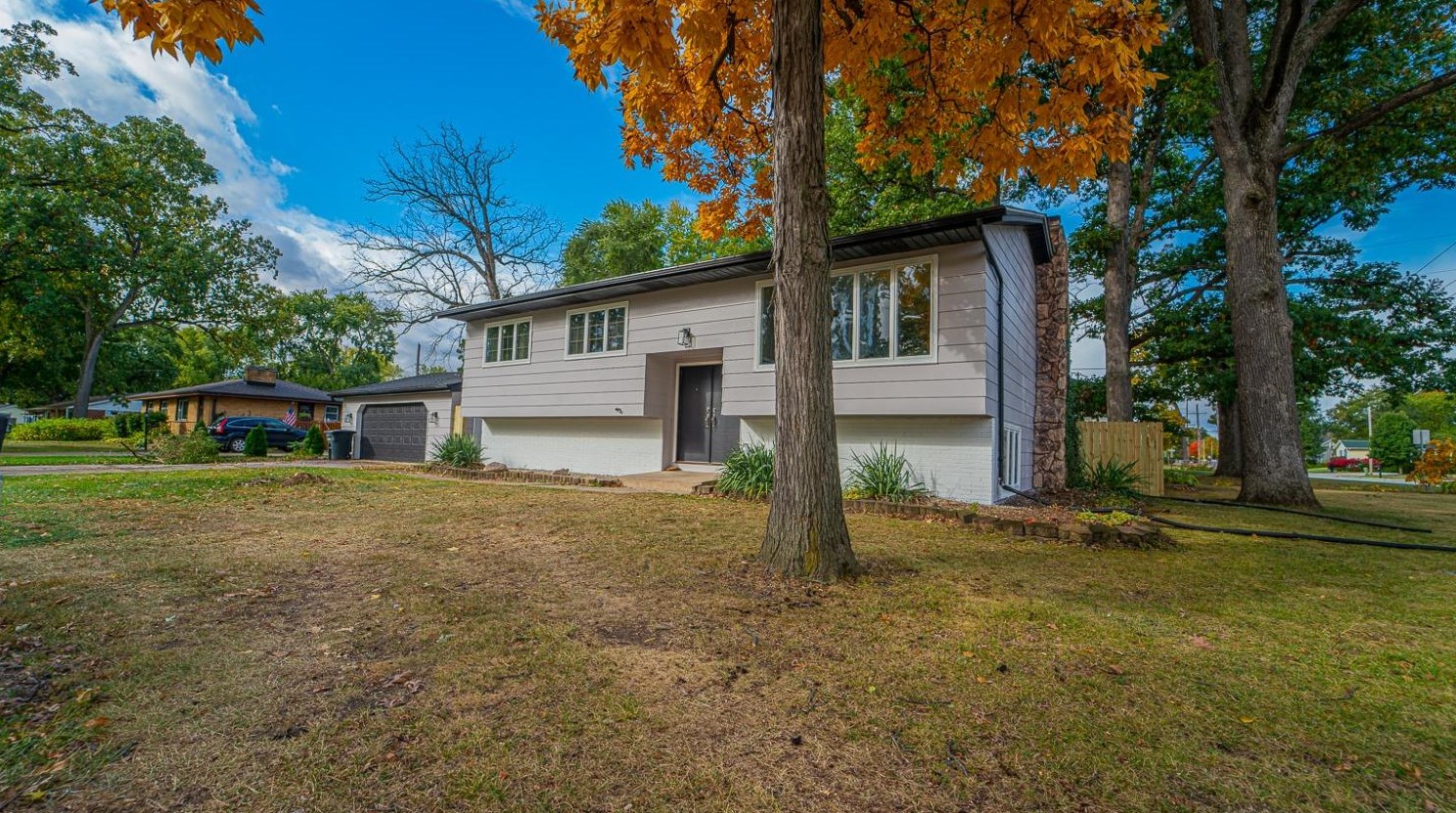 3008 Peterson St, Portage, IN 46368-4322