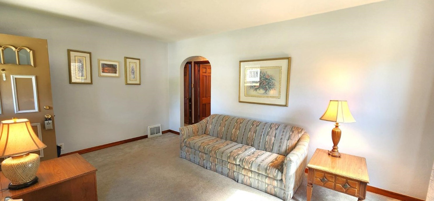 7211 Oakdale Ave, Hammond, IN 46324