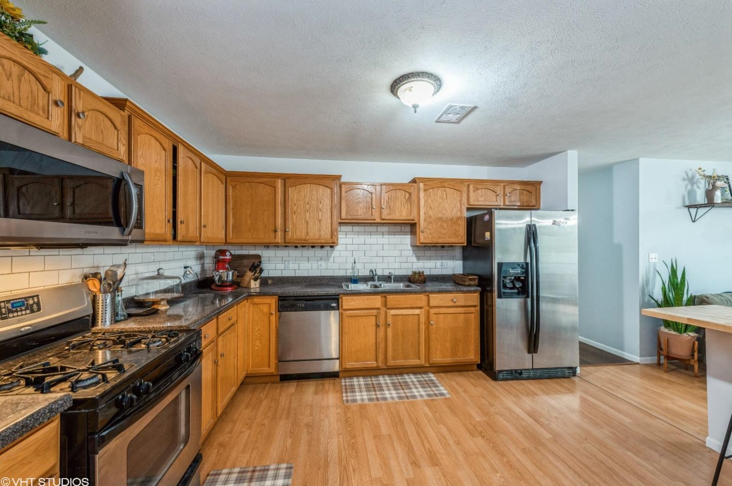1160 86th Pl, Gary, IN 46410-6336