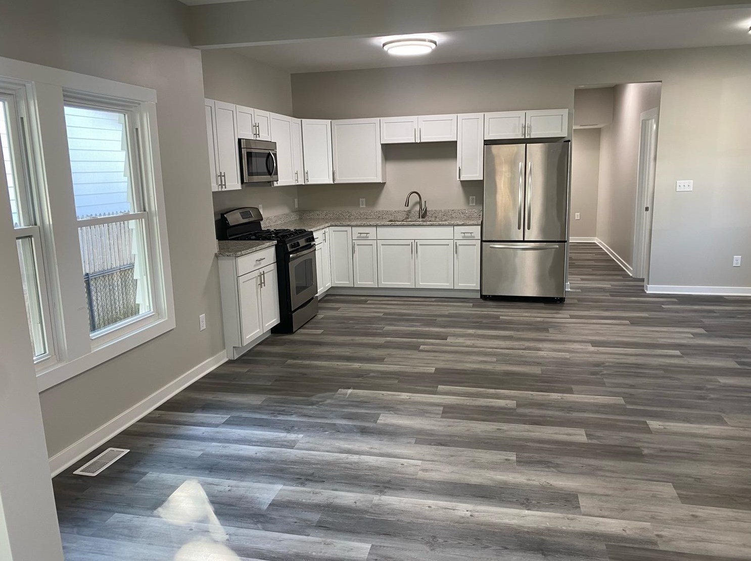 6408 Woodward Ave, Hammond, IN 46324