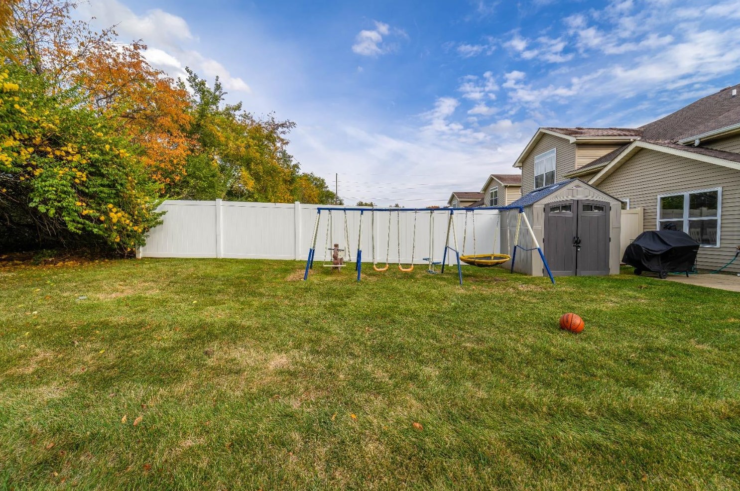 462 76 Ave, Gary IN  46410-4273 exterior