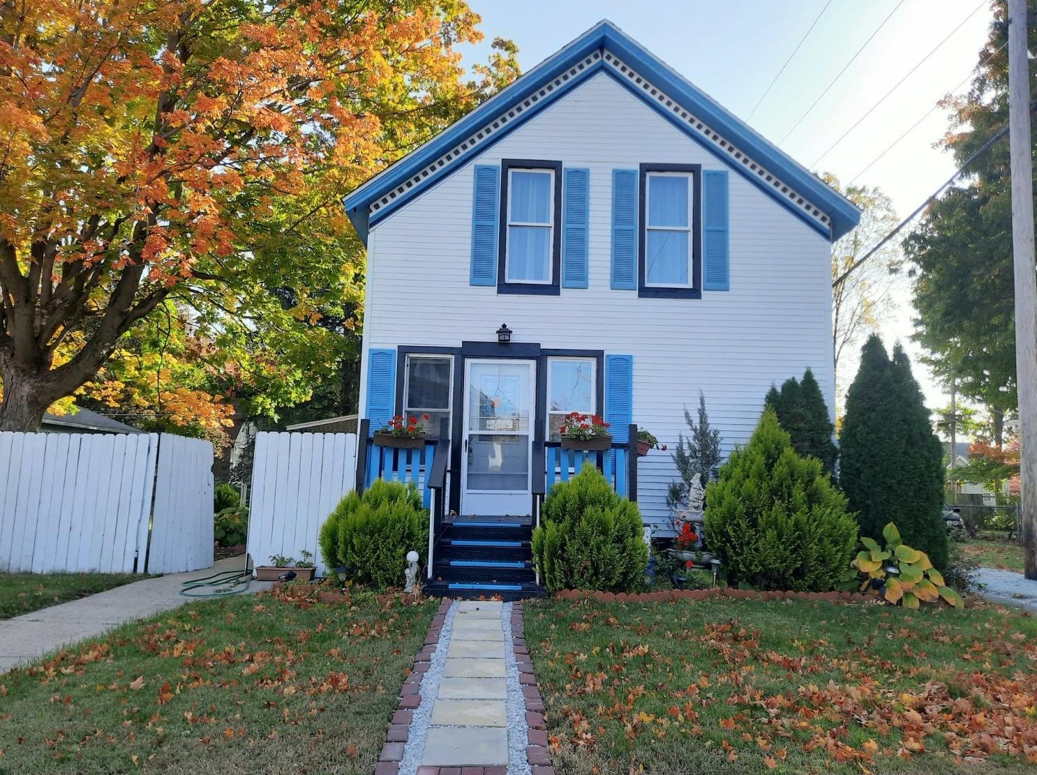 407 D St, La Porte, IN 46350-5047