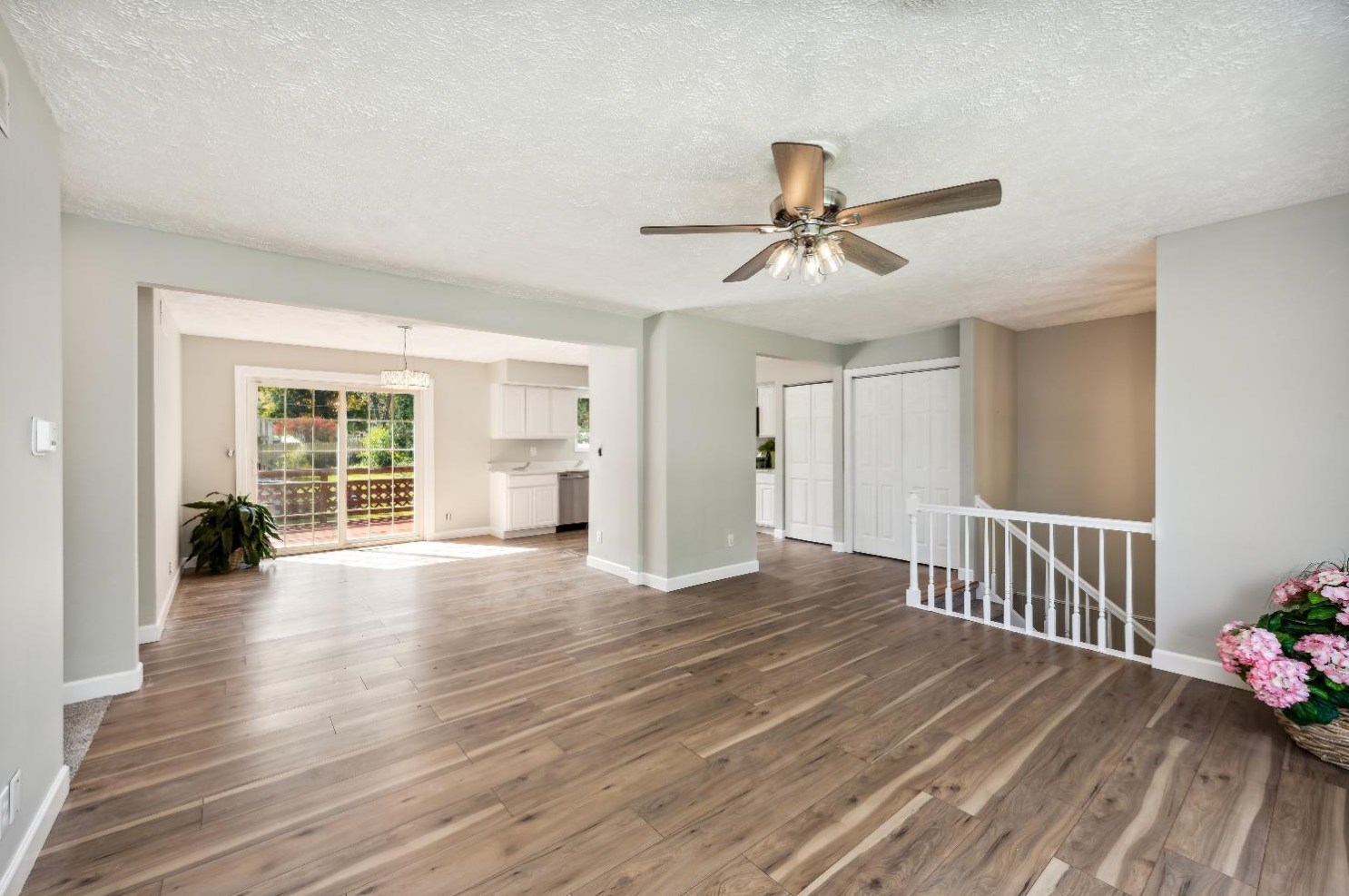 5802 Skyline Dr, La Porte, IN 46350-8458