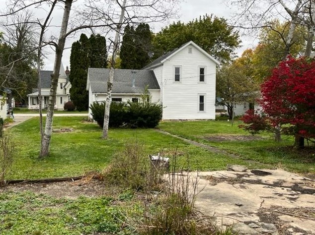 311 Washington St, Kentland, IN 47951-1145