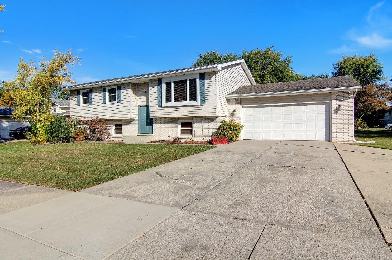 1274 W 74th Pl, Gary, IN 46410