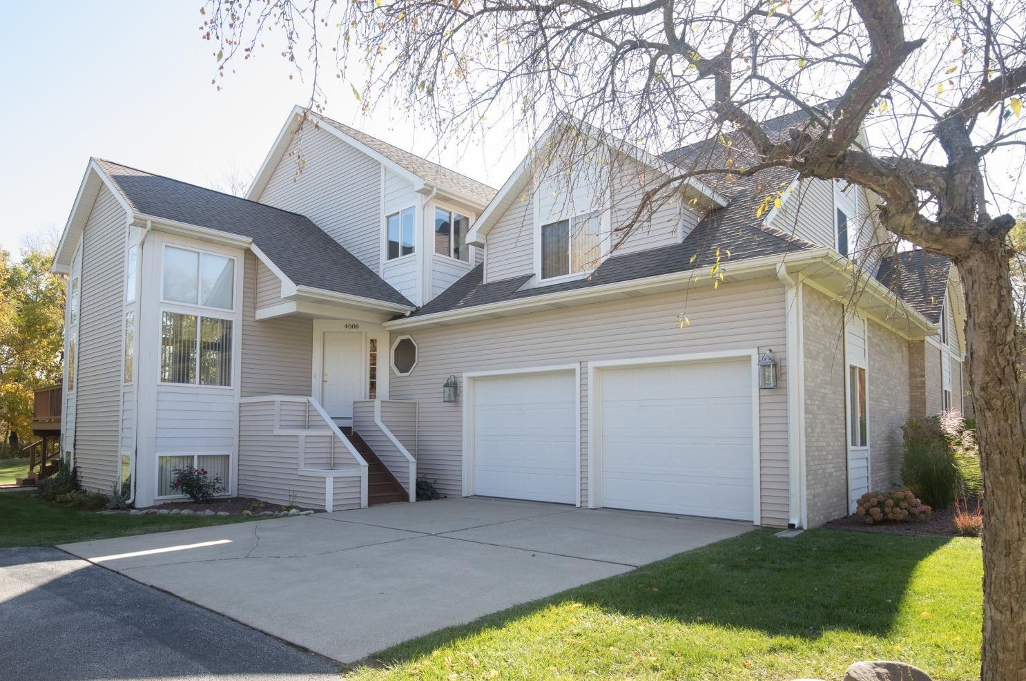 4006 Silhavy Rd, Valpo, IN 46383