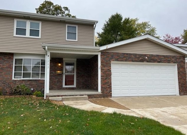 2203 Dixon Dr, Valpo, IN 46383