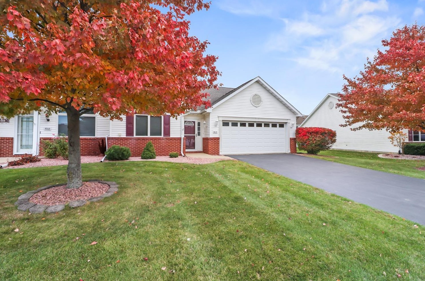 9515 Monroe St, Crown Point IN  46307-6254 exterior