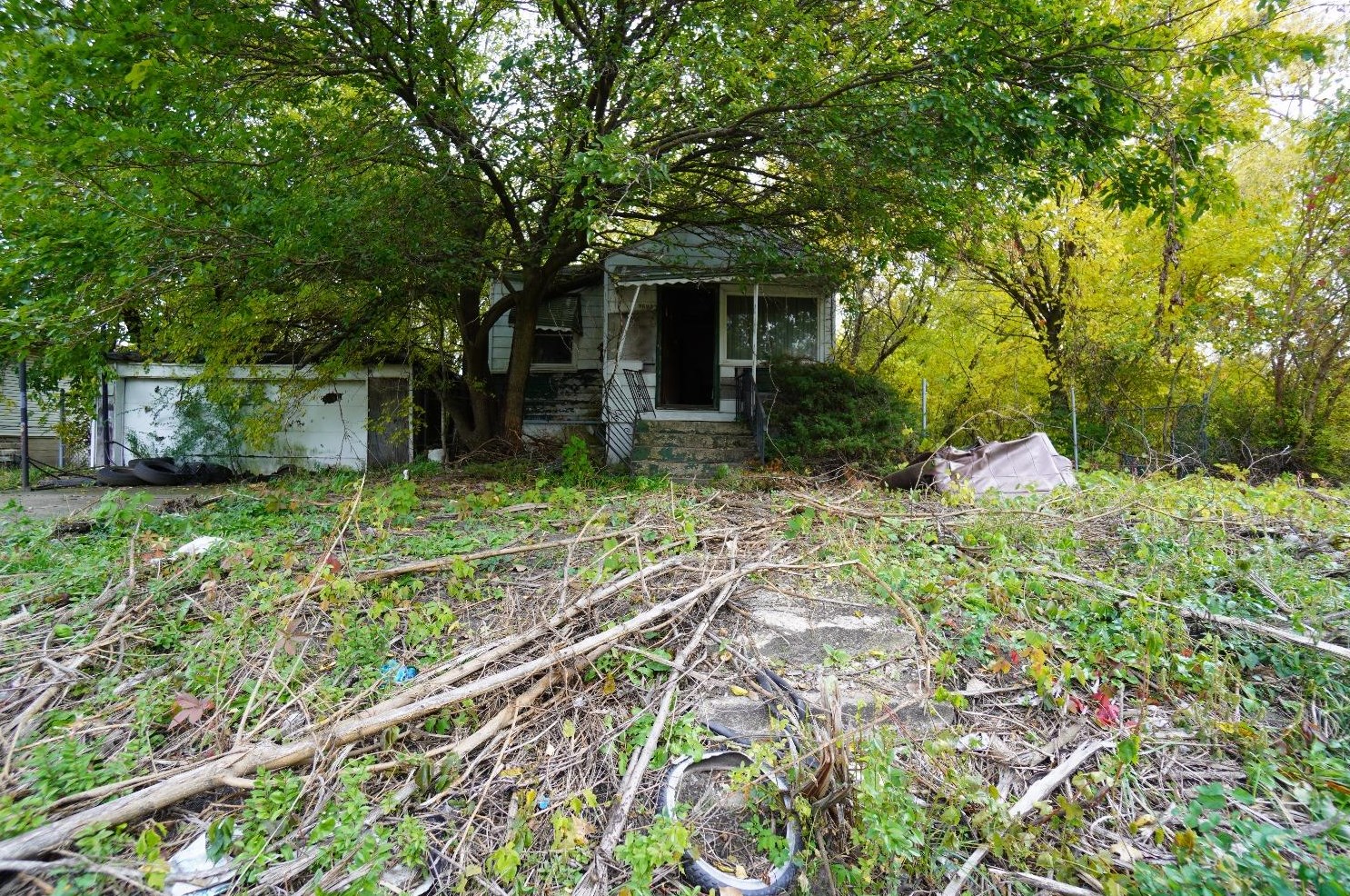 2693 Polk Pl, Gary, IN 46407