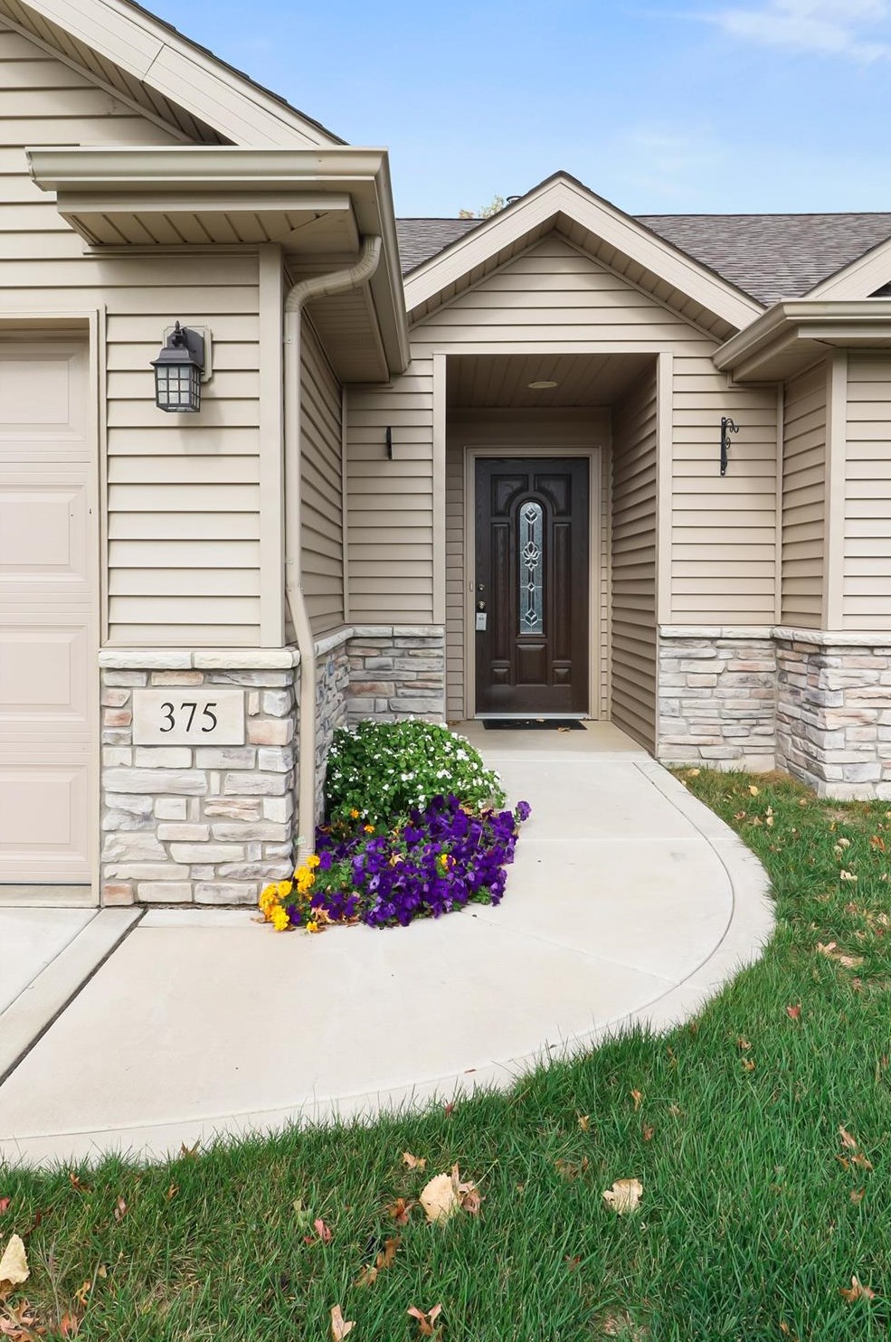 375 Boo Rd, Porter, IN 46304-9529