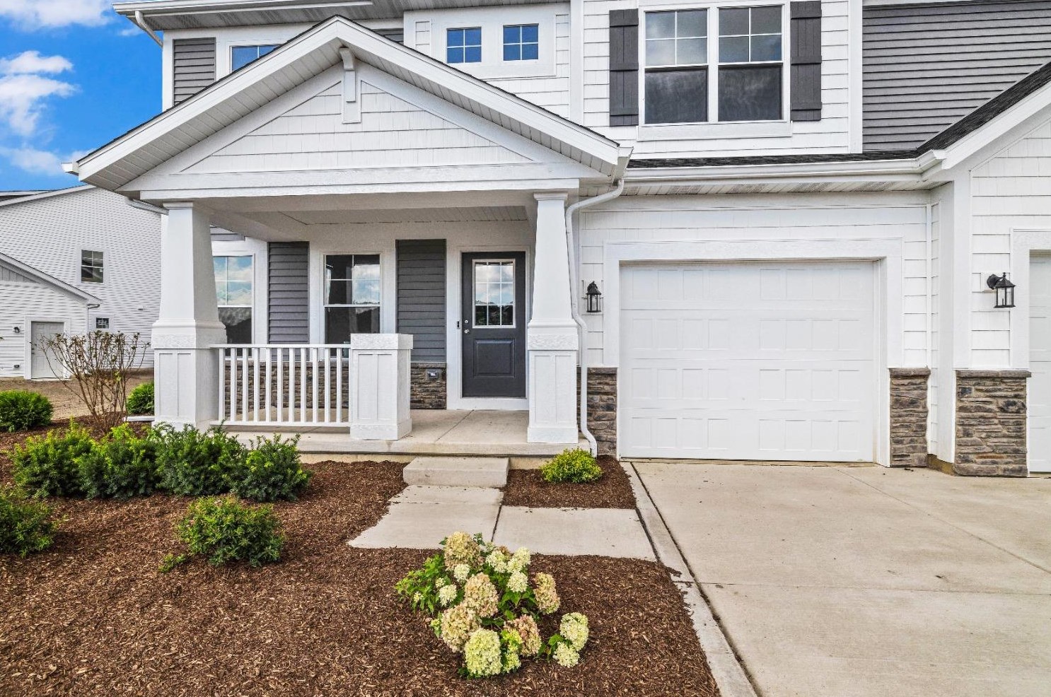 11814 Perry St, Crown Point, IN 46307