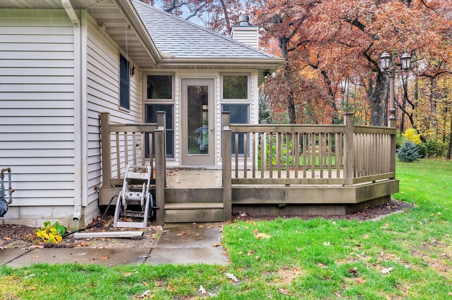 9246 Aspen Ct, Demotte IN  46310-7927 exterior