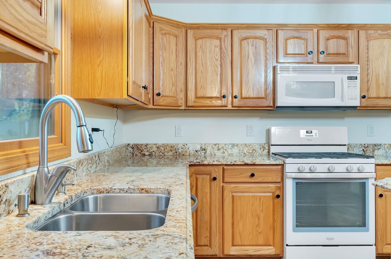 9246 Aspen Ct, Demotte IN  46310-7927 exterior