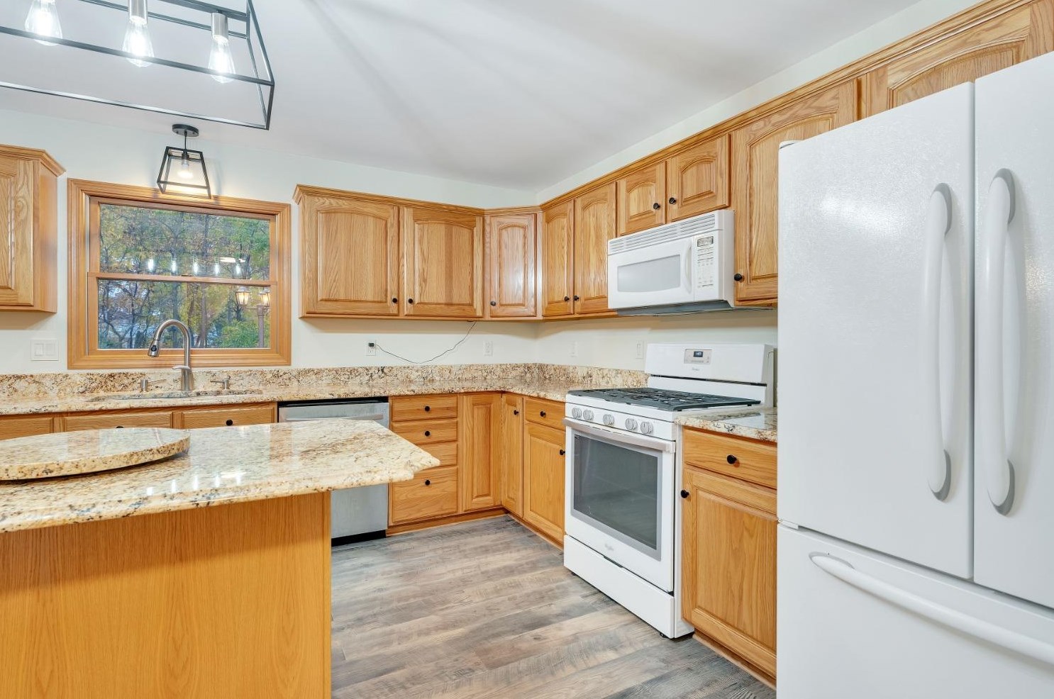 9246 Aspen Ct, Demotte IN  46310-7927 exterior