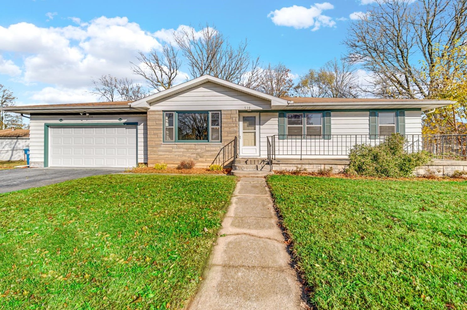 510 Jefferson St, Kouts, IN 46347