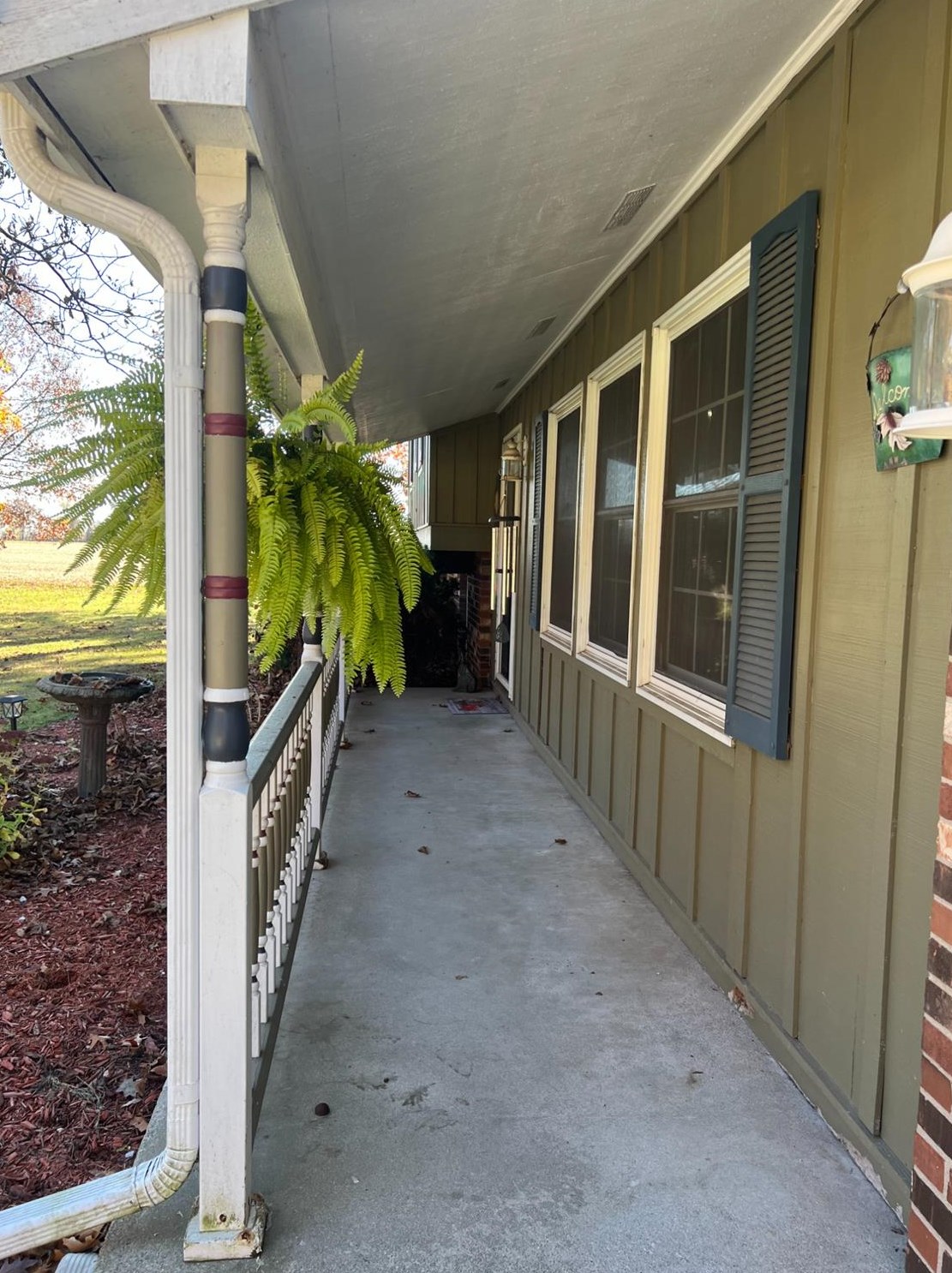 822 Regal Ln, Kouts, IN 46347-9684