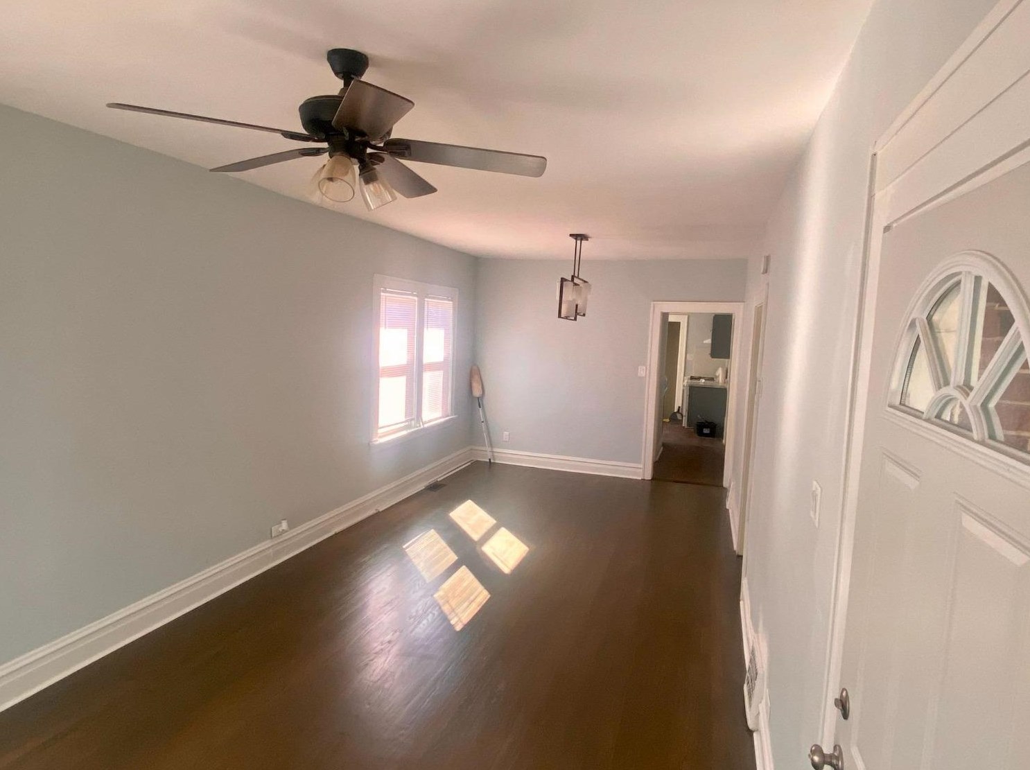 615 W 39th Ave, Gary, IN 46408