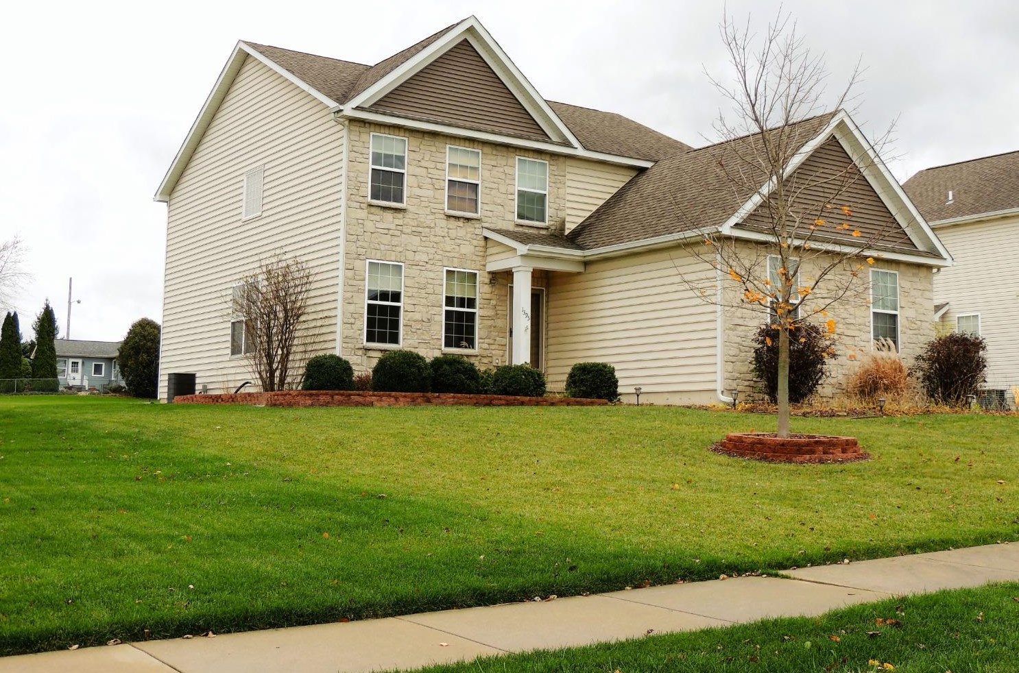 1395 Dune Meadows Dr, Porter, IN 46304-1295