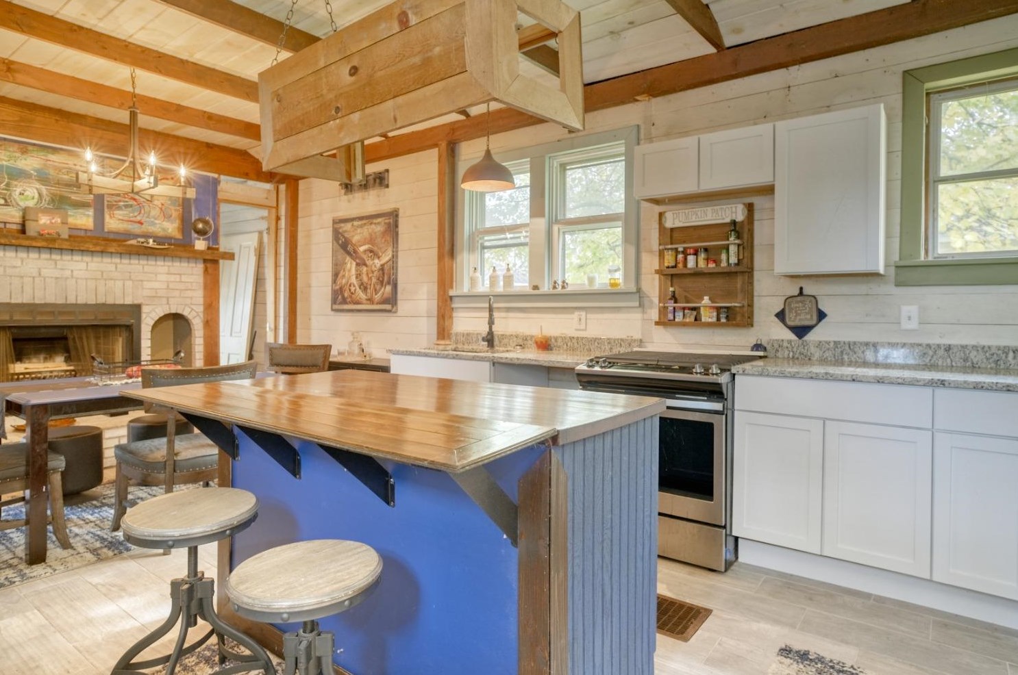 301 F St, La Porte IN  46350-4821 exterior